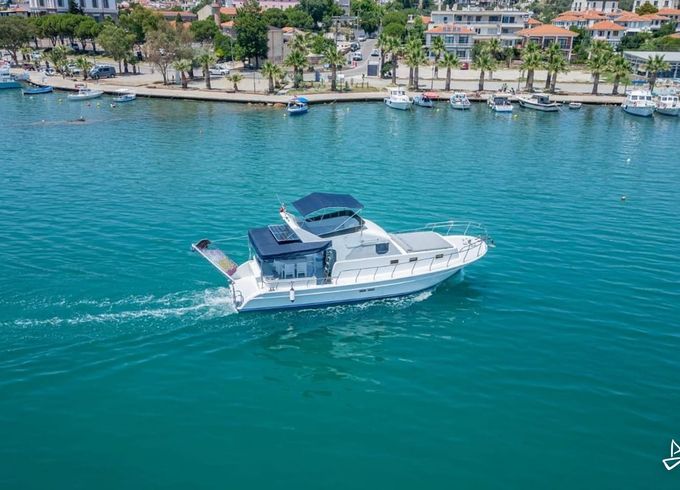 Custom Made Motoryacht