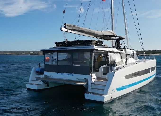Fountaine Pajot Aura 51