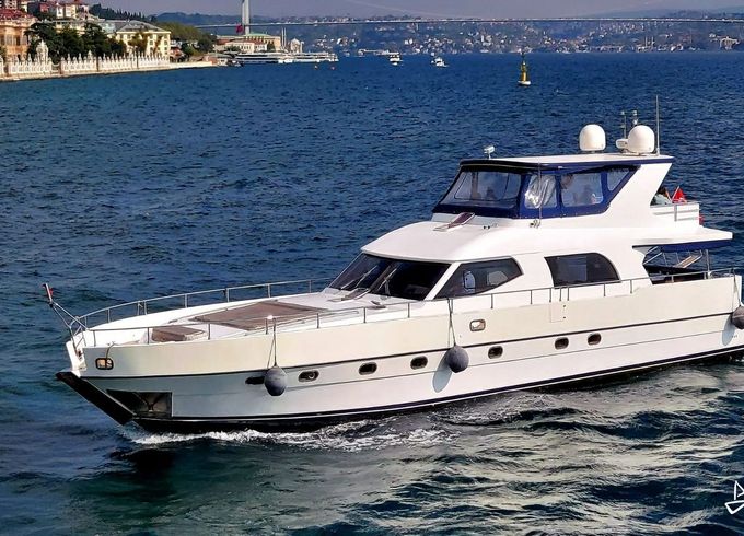 Custom Made Motoryacht