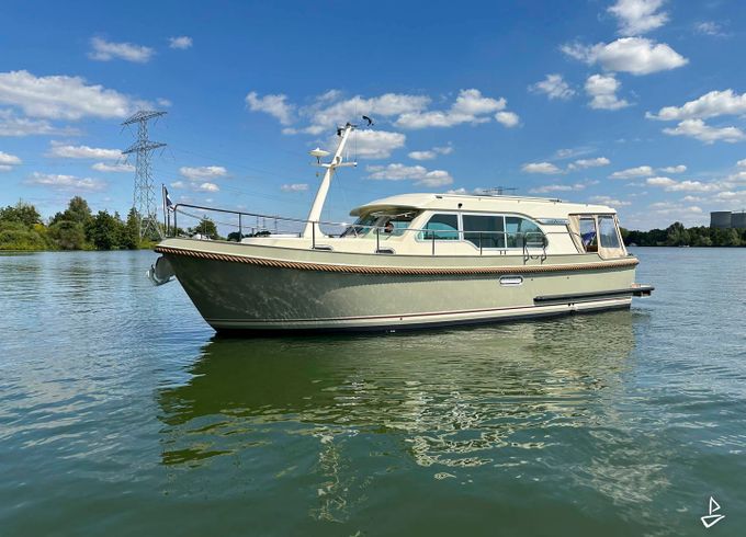 Linssen Grand Sturdy 34.9 Sedan