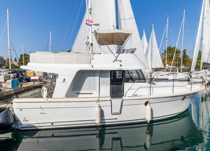 Beneteau Swift Trawler 34 Fly