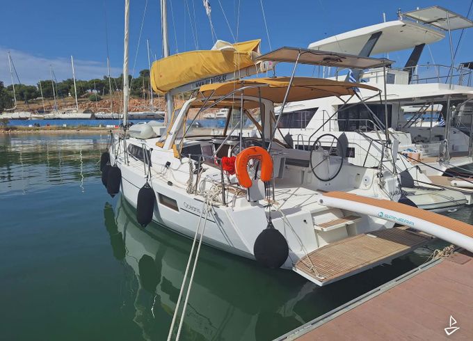 Beneteau Oceanis 41.1