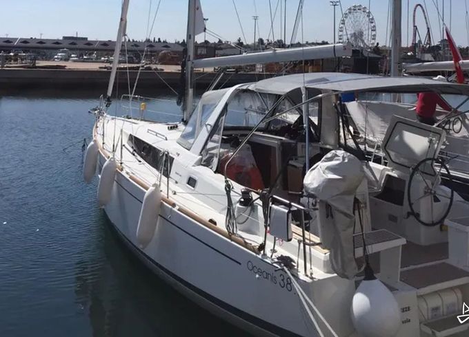 Beneteau Oceanis 38.1