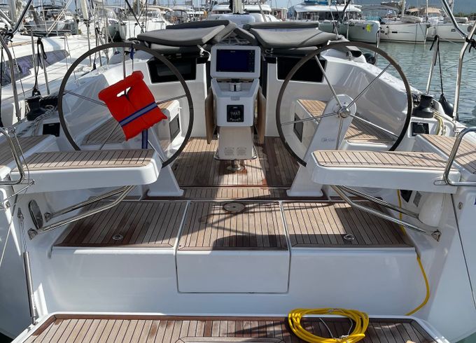 Hanse 388