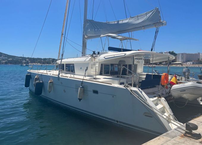 Lagoon 450F