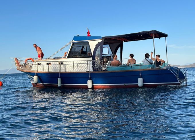 Custom Made Motoryacht