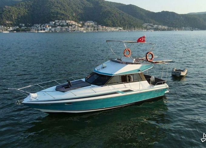 Custom Made Motoryacht