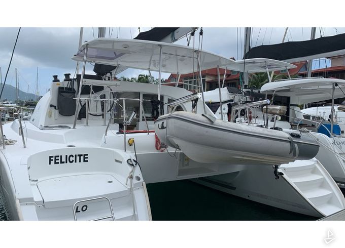 Lagoon 380