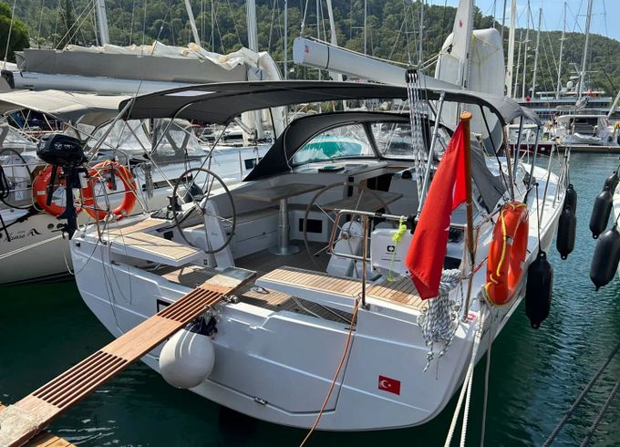 Hanse 410
