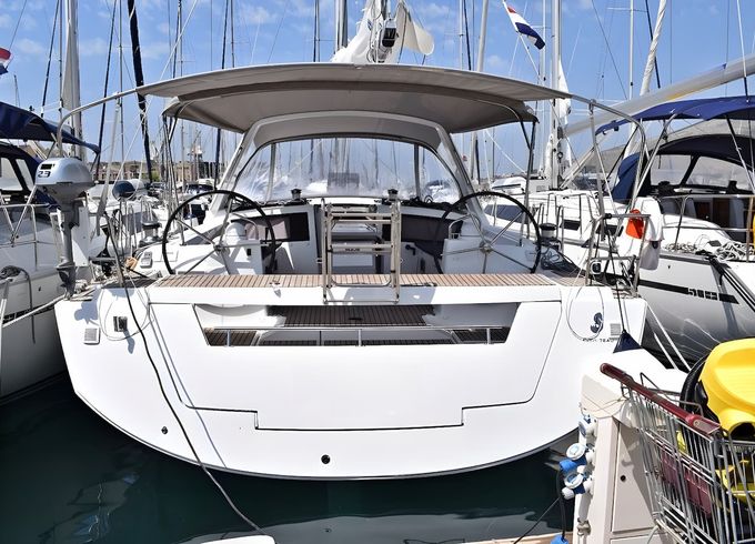 Beneteau Oceanis 48