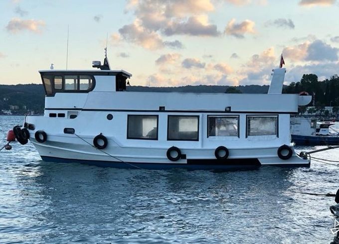 Custom Made Motoryacht