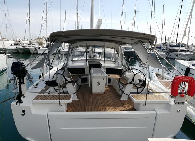 Beneteau Oceanis 51.1