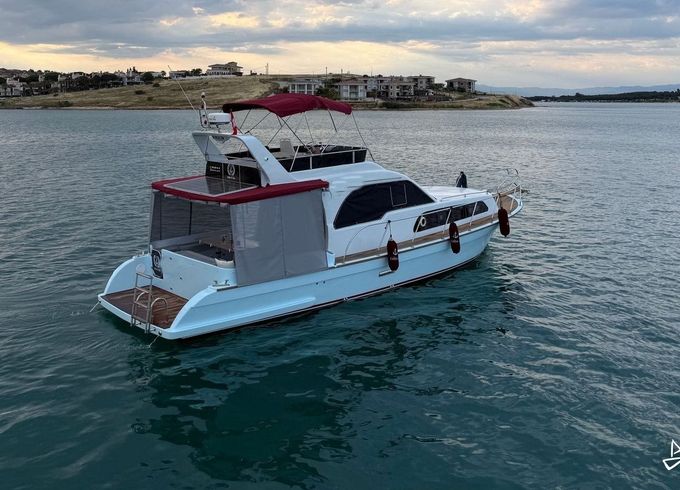 Custom Made Motoryacht