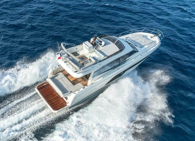 Prestige 590 Fly
