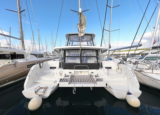 Lagoon 46