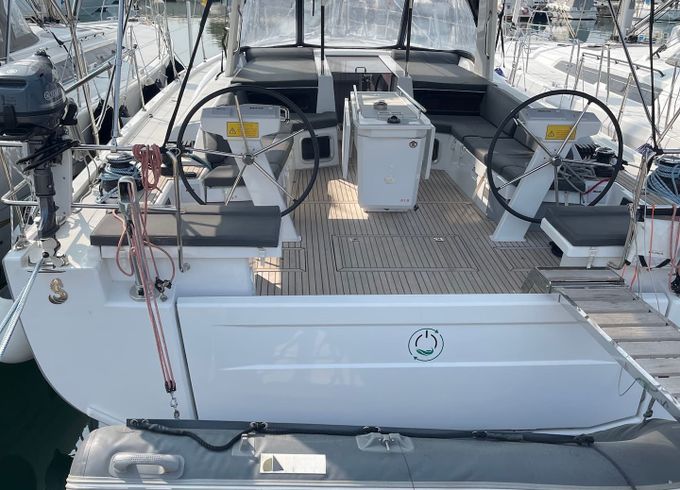 Beneteau Oceanis 51.1