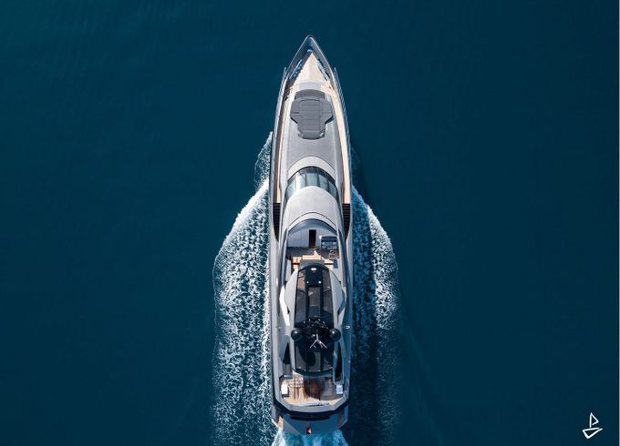 Custom Made Motoryacht