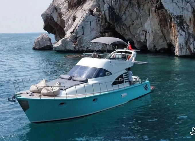 Custom Made Motoryacht