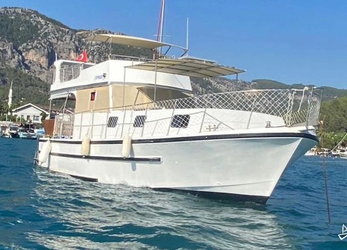 Custom Made Motoryacht