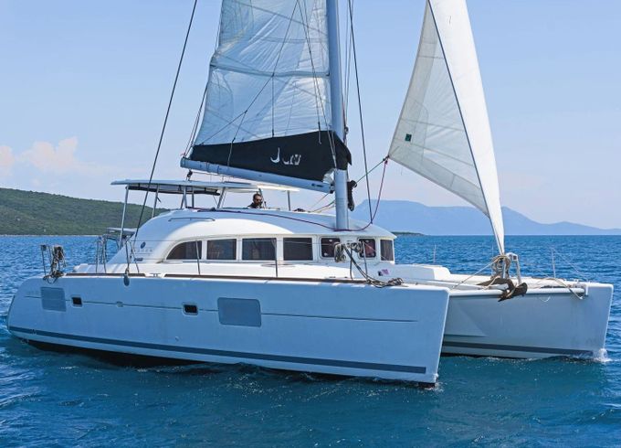 Lagoon 380