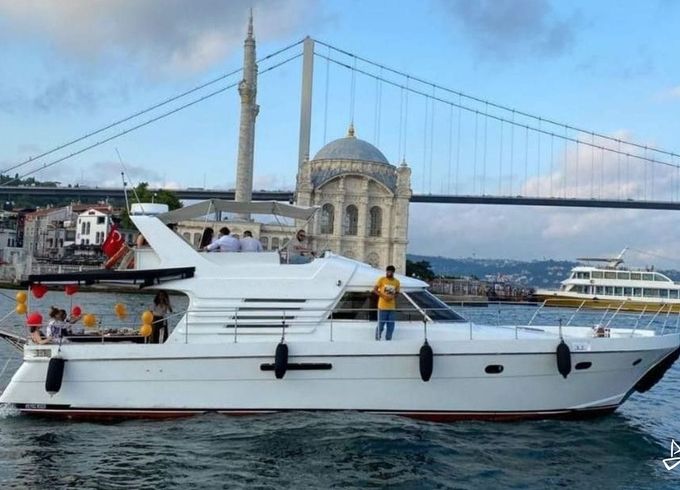Custom Made Motoryacht