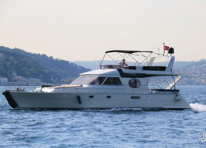Custom Made Motoryacht