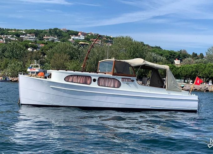 Custom Made Motoryacht