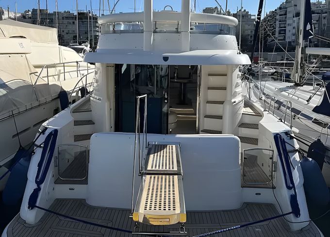 Fairline Squadron 52