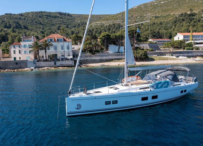 Hanse 548