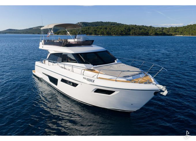 Ferretti Yachts 500 Fly