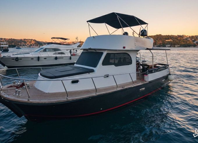 Custom Made Motoryacht