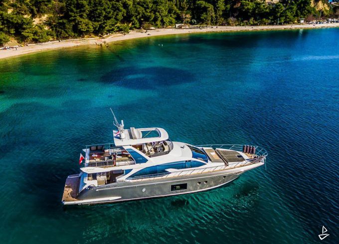Azimut 66 Fly