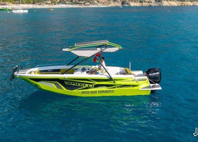 Badilli Motorboat
