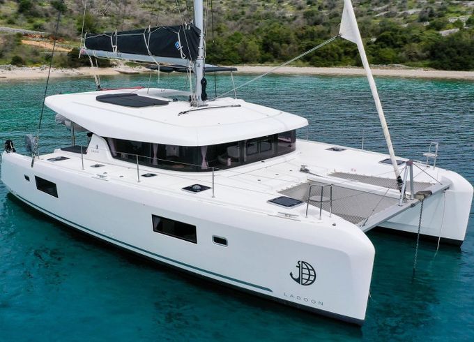 Lagoon 42