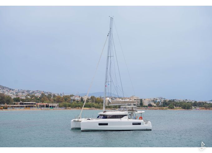 Lagoon 43