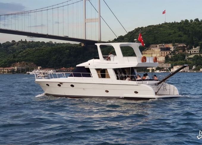 Custom Made Motoryacht
