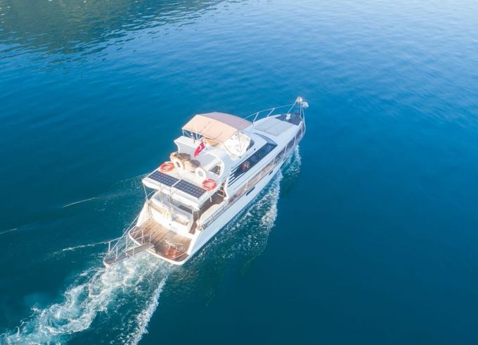 Custom Made Motoryacht
