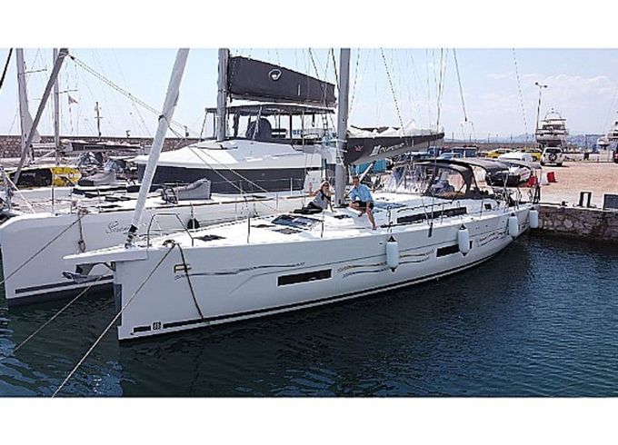 Dufour 530