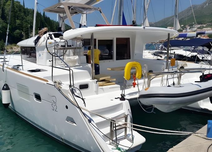 Lagoon 400 S2