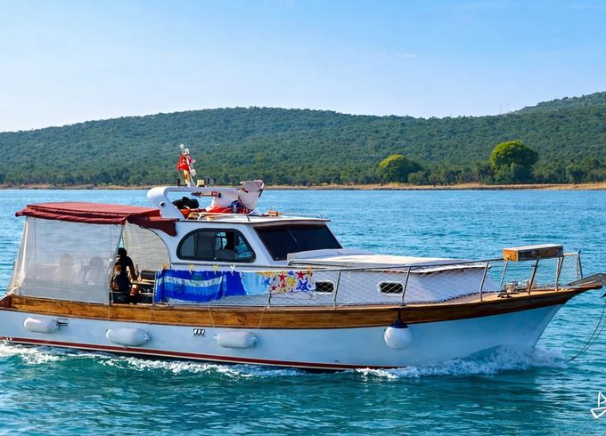 Custom Made Motoryacht