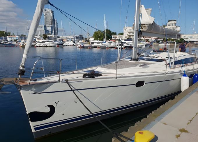 Delphia 47