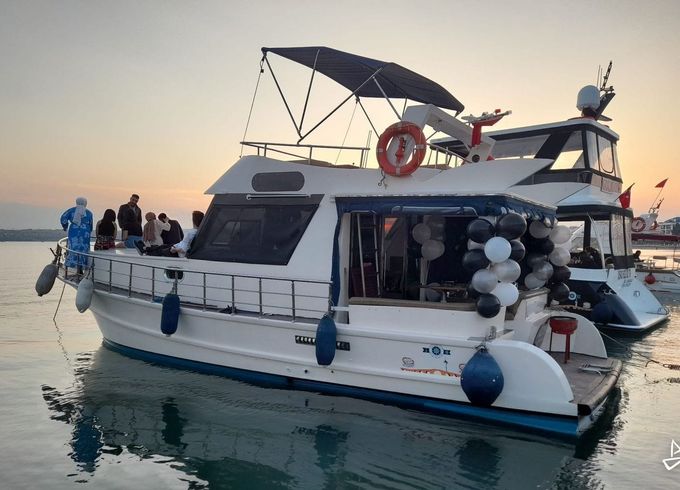 Custom Made Motoryacht