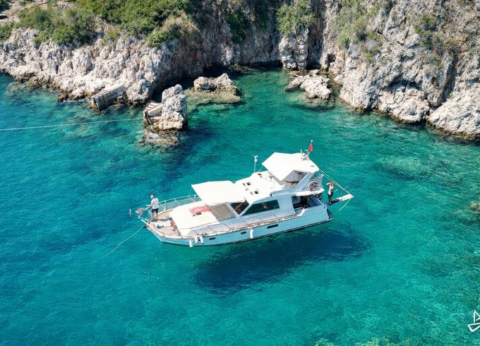 Custom Made Motoryacht
