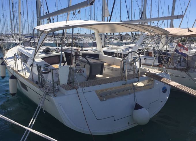 Beneteau Oceanis 48