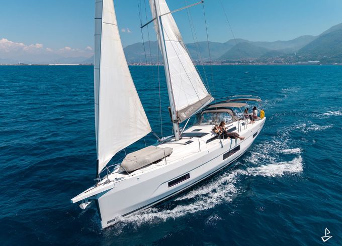 Dufour 470