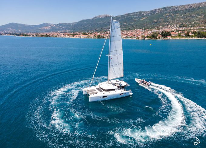 Lagoon 42