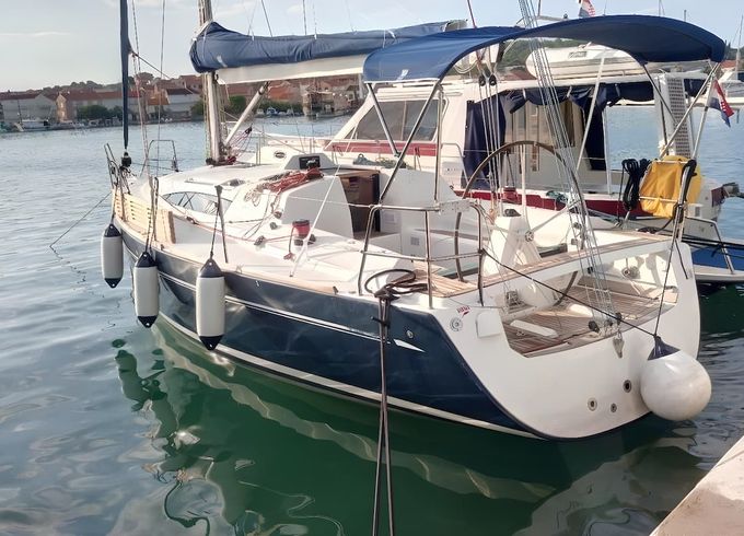 Elan 340