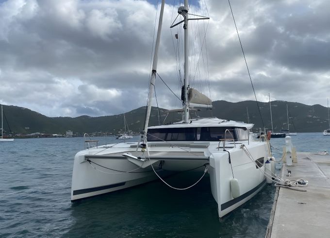 Fountaine Pajot Astrea 42