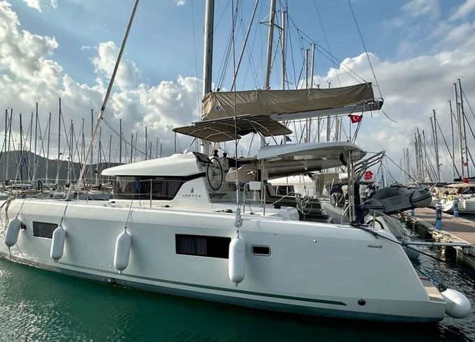 Lagoon 42