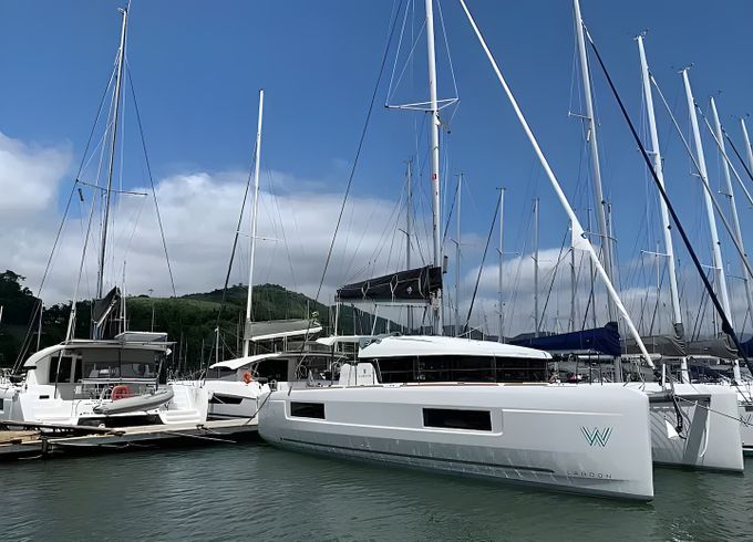 Lagoon 40